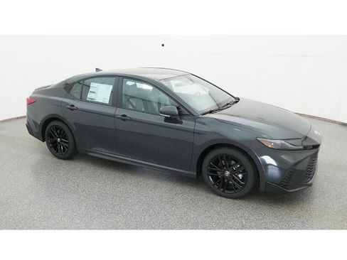 New 2026 Toyota Camry SE image 12