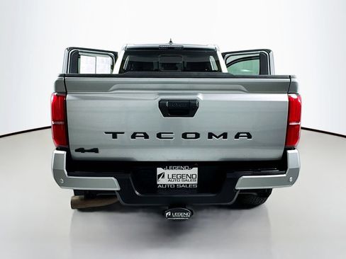Used 2024 Toyota Tacoma TRD Off-Road w/ TRD Off Road Upgrade Package AWD/4WD image 23