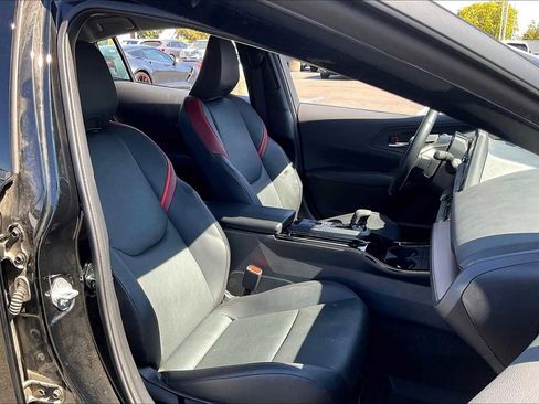 Used 2024 Toyota Prius Prime image 10