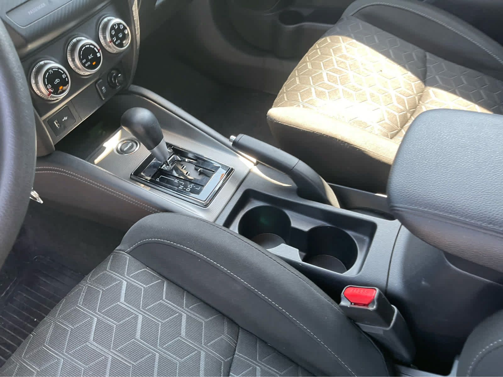 Used 2024 Mitsubishi Outlander Sport ES AWD/4WD image 17