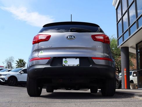 Used 2011 Kia Sportage EX w/ Premium Pkg w/Leather Seats image 12