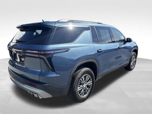 Used 2026 Chevrolet Traverse LT AWD/4WD image 5
