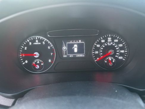 Used 2017 Kia Sorento LX image 13