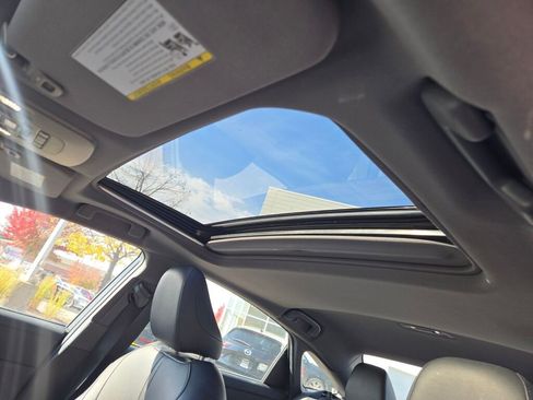 Used 2019 Toyota Avalon XLE w/ Moonroof Package image 27