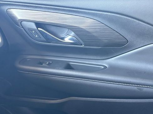 Certified 2024 GMC Terrain SLE w/ Elevation Edition image 23