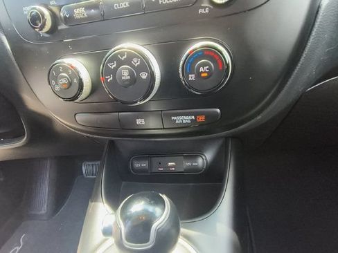 Used 2016 Kia Soul + FWD image 18