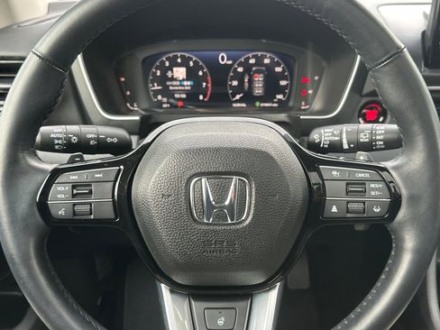 Used 2025 Honda Pilot Elite image 24