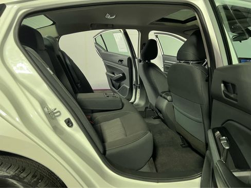 Certified 2023 Nissan Altima 2.5 SV w/ SV Premium Package AWD/4WD image 28