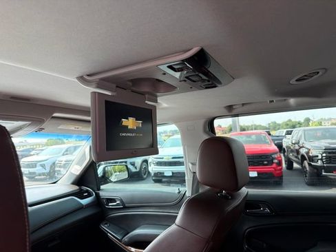 Used 2019 Chevrolet Tahoe Premier w/ Premier Plus Edition AWD/4WD image 24