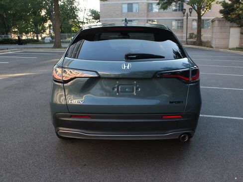 Used 2023 Honda HR-V Sport image 8