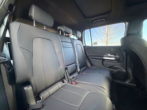 New 2026 Mercedes-Benz GLB 250 4MATIC image 33