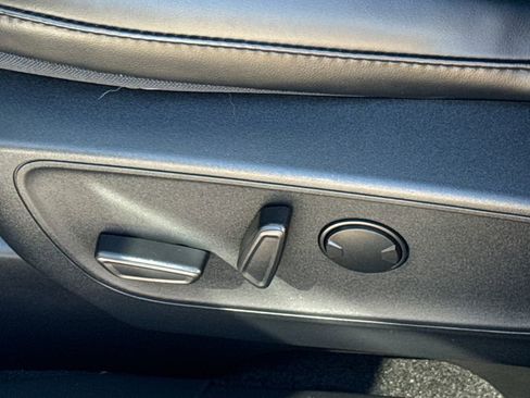 Certified 2025 Ford Escape ST-Line w/ Equipment Group 301A image 24