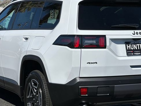 New 2026 Jeep Cherokee Laredo AWD/4WD image 5
