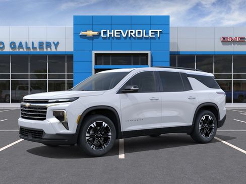 New 2027 Chevrolet Traverse LT w/ Sun and Wheel Package FWD image 2