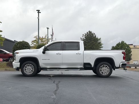 Used 2022 Chevrolet Silverado 2500 High Country AWD/4WD image 14