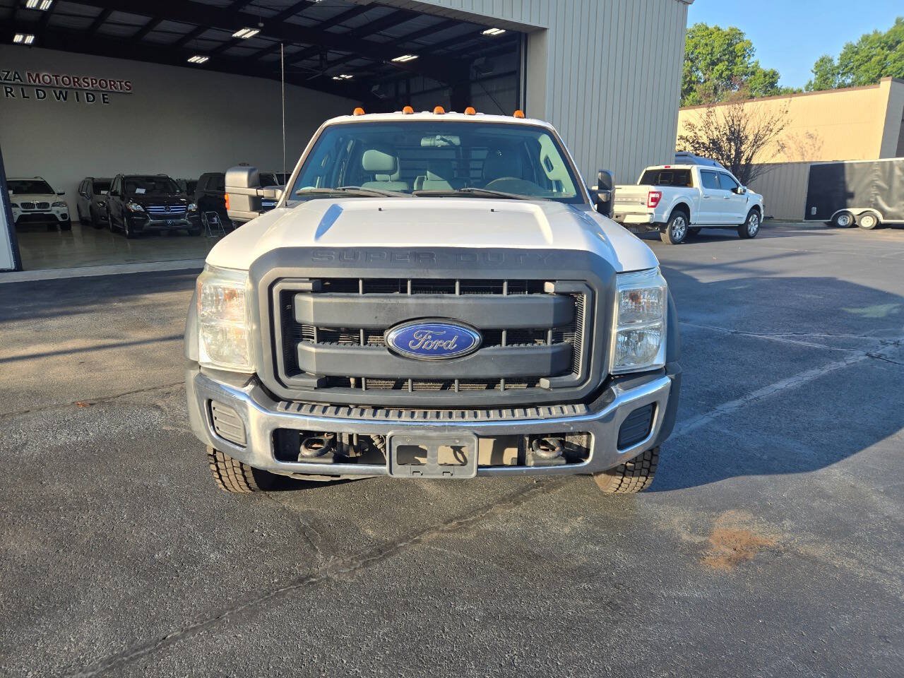 Used 2016 Ford F550 4x4 Crew Cab Super Duty image 6