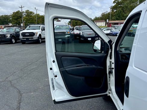 Used 2019 RAM ProMaster City Tradesman image 14