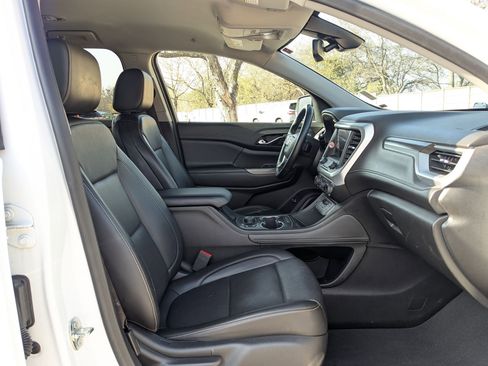 Used 2023 GMC Acadia SLT image 28