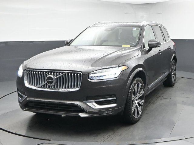 Used 2024 Volvo XC90 B6 Plus w/ Protection Package Premier AWD/4WD image 3