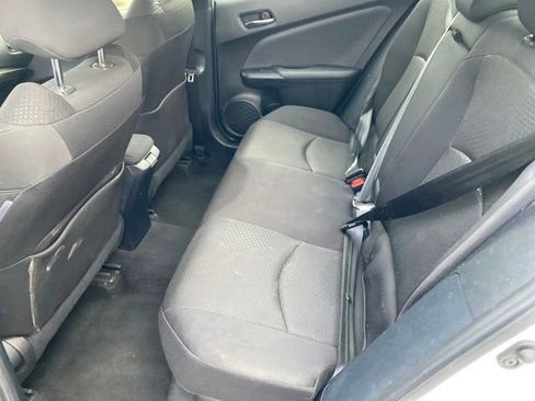 Used 2022 Toyota Prius LE FWD image 18