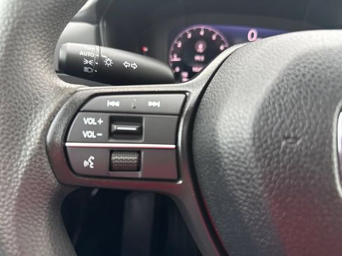 Used 2024 Honda Accord EX image 25