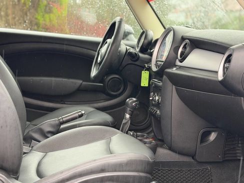 Used 2013 MINI Cooper Hardtop image 4