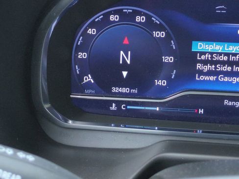 Used 2024 Chevrolet Tahoe Premier w/ Premium Package image 21