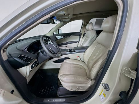 Used 2016 Lincoln MKX Reserve w/ Luxury Package image 13