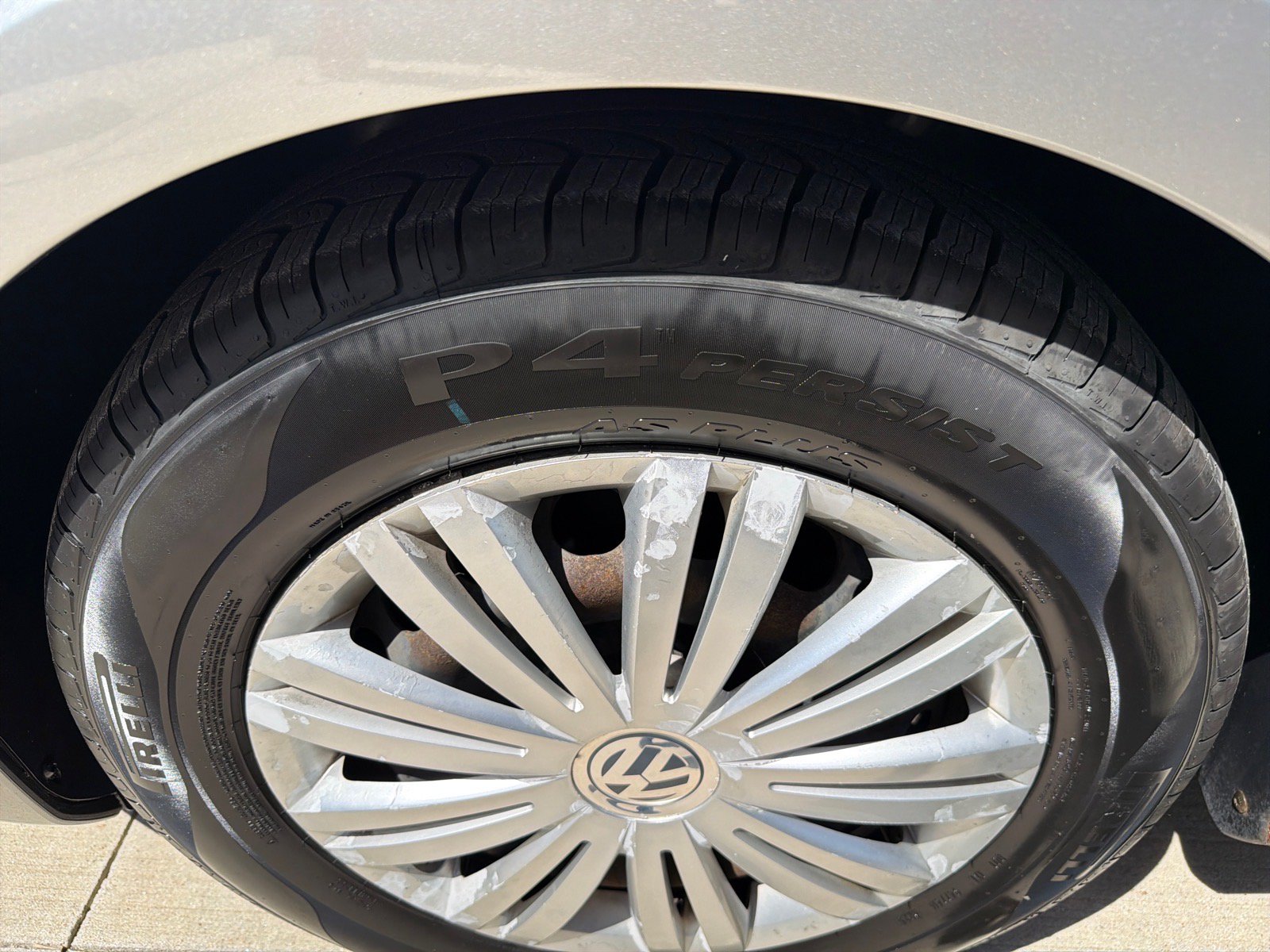 Used 2014 Volkswagen Passat 1.8T FWD image 9