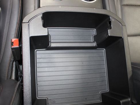 Used 2024 Chevrolet Tahoe High Country image 44