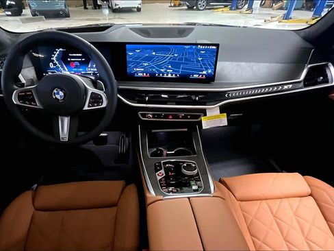 New 2026 BMW X7 xDrive40i w/ Executive Package image 5