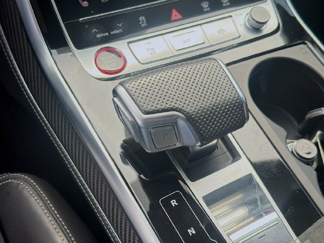 Used 2024 Audi SQ8 Prestige AWD/4WD image 18