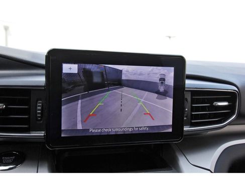 Used 2022 Ford Explorer XLT w/ Equipment Group 202A image 22