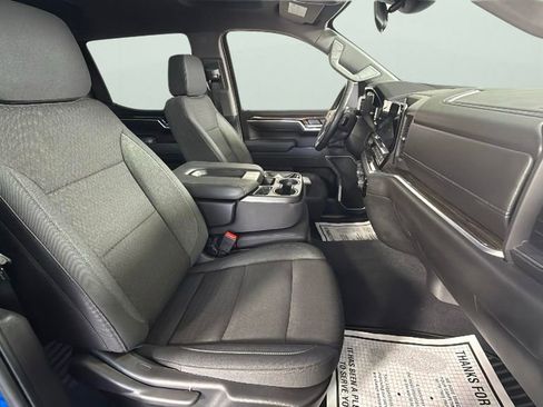 Certified 2025 Chevrolet Silverado 1500 LT image 32