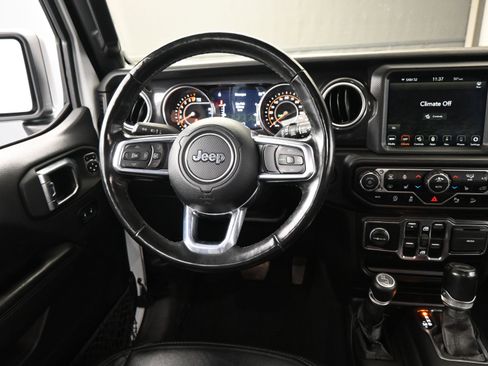 Used 2021 Jeep Wrangler Unlimited Sahara image 13