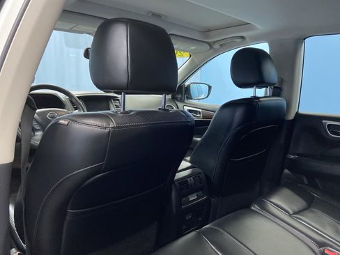 Used 2017 Nissan Pathfinder Platinum w/ Midnight Edition Package image 28