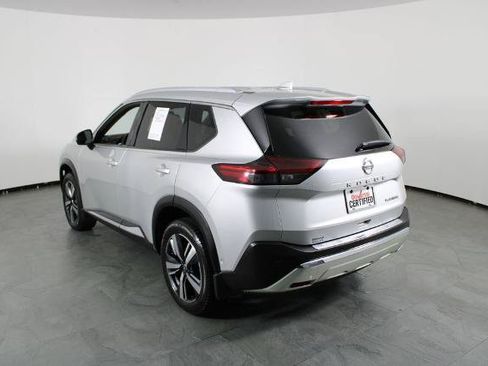 Certified 2021 Nissan Rogue Platinum FWD image 16