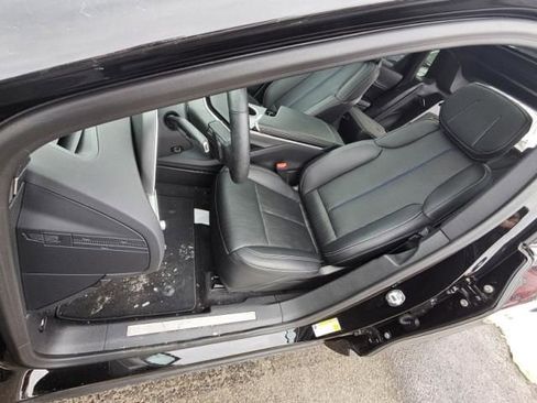 Used 2025 Cadillac Lyriq Sport image 6