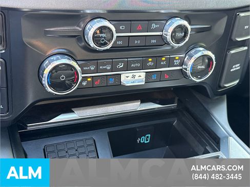 Used 2025 Ford F250 Platinum w/ FX4 Off-Road Package AWD/4WD image 34