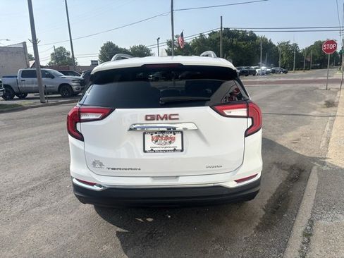 Used 2022 GMC Terrain SLT image 7