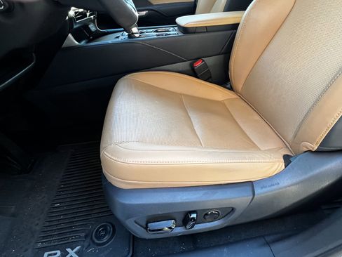 Used 2025 Lexus RX 350 Premium Plus image 17