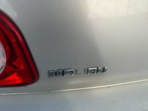 Used 2011 Chevrolet Malibu LS w/ LPO, Convenience Package FWD image 18