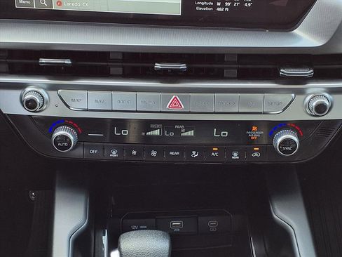 Used 2024 Kia Telluride LX image 15