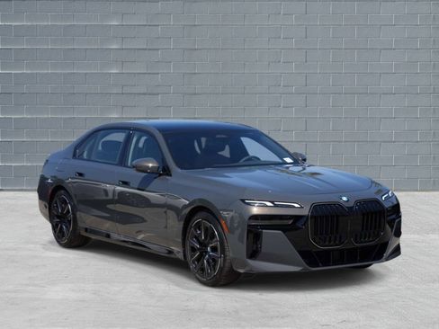 New 2026 BMW 740i w/ Premium Package image 1