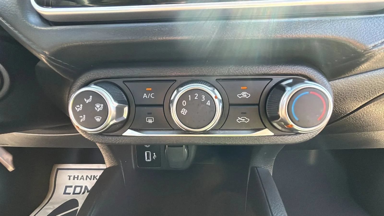 Used 2025 Nissan Versa S FWD image 14