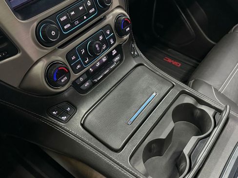 Used 2018 GMC Yukon Denali w/ Denali Ultimate Package image 33