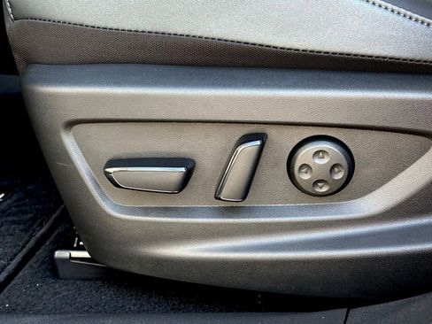 New 2026 Nissan Leaf Platinum+ w/ Cargo Package (Platinum+) image 9