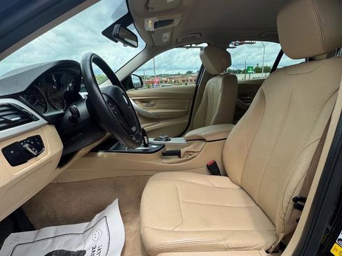 Used 2016 BMW 320i Sedan RWD image 15