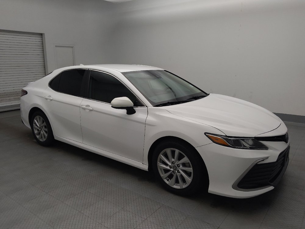 Used 2023 Toyota Camry LE FWD image 11