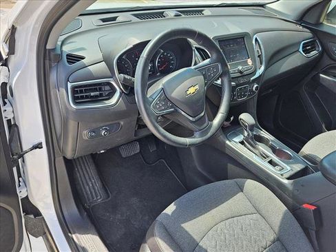Used 2024 Chevrolet Equinox LT FWD image 9